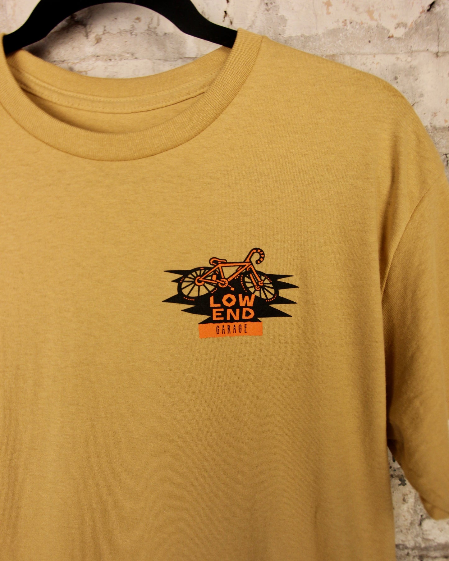 Aquarium Head Gets a Ride Tee